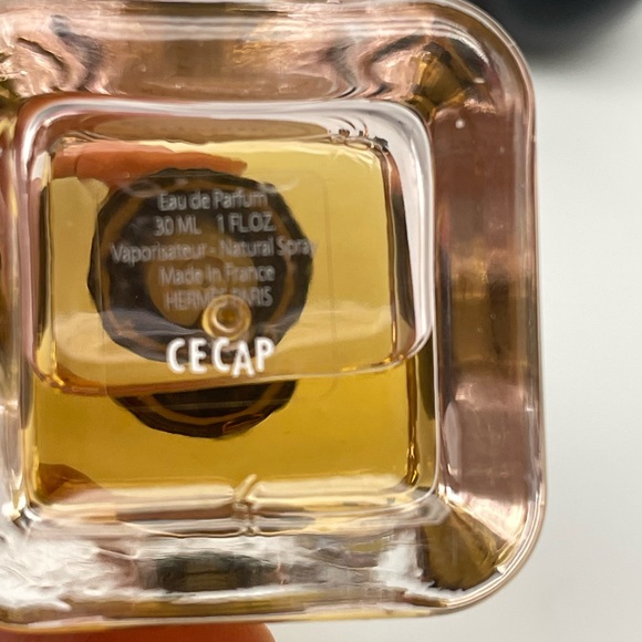 Hermes twilly fragrance for women used 1 time, LIKE NEW! Size 1 Fl Oz, 30 ML. - Picture 5 of 6